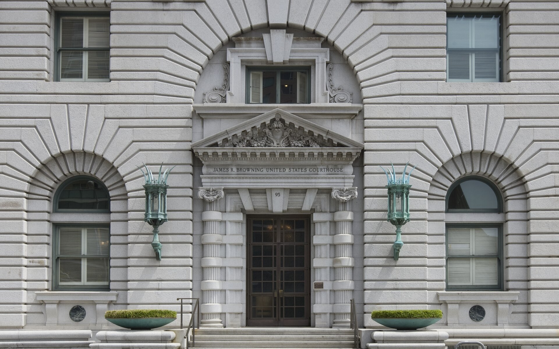 Entrance of the James R. Browning U.S. Courthouse, home of the 9th Circuit Court of Appeals, in San Francisco